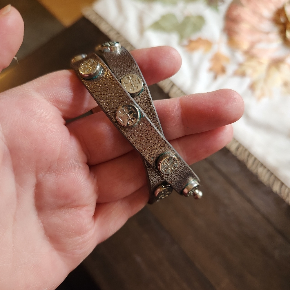 Tory Burch silver wrap bracelet - Picture 4 of 4